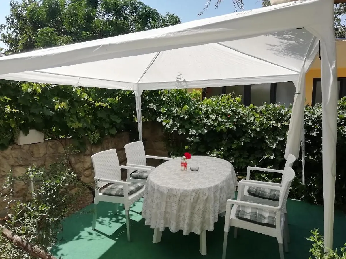 Apartman Zlata Razanac Croatia